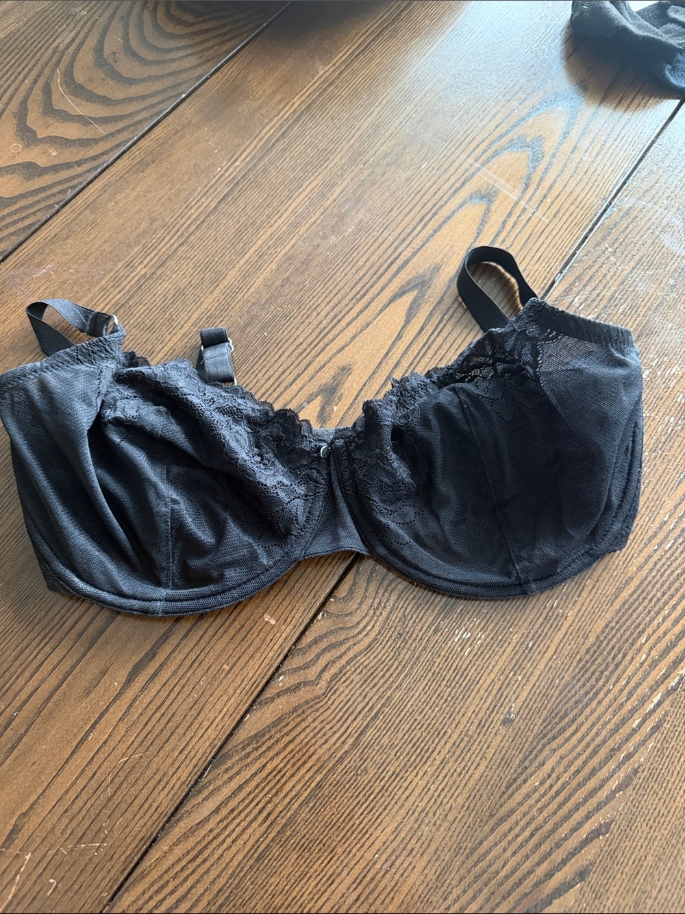 Supportive Black Lace Underwire Bra - Women Intimates